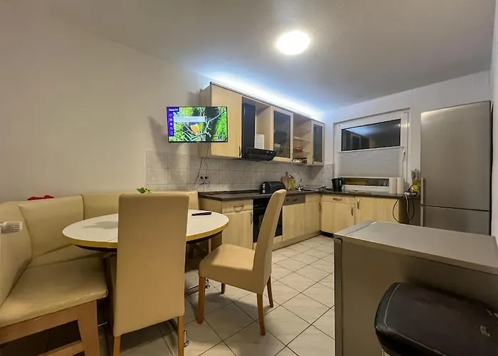 Livemore24 - 5 In Wlan - Smart-tv - 24-7 Check-in Und Kueche Appartamento